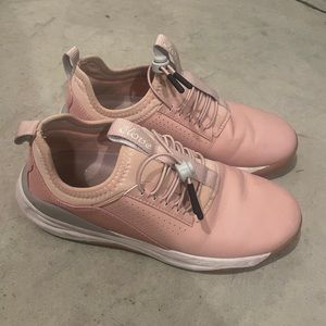 Pink cloves size 6.5